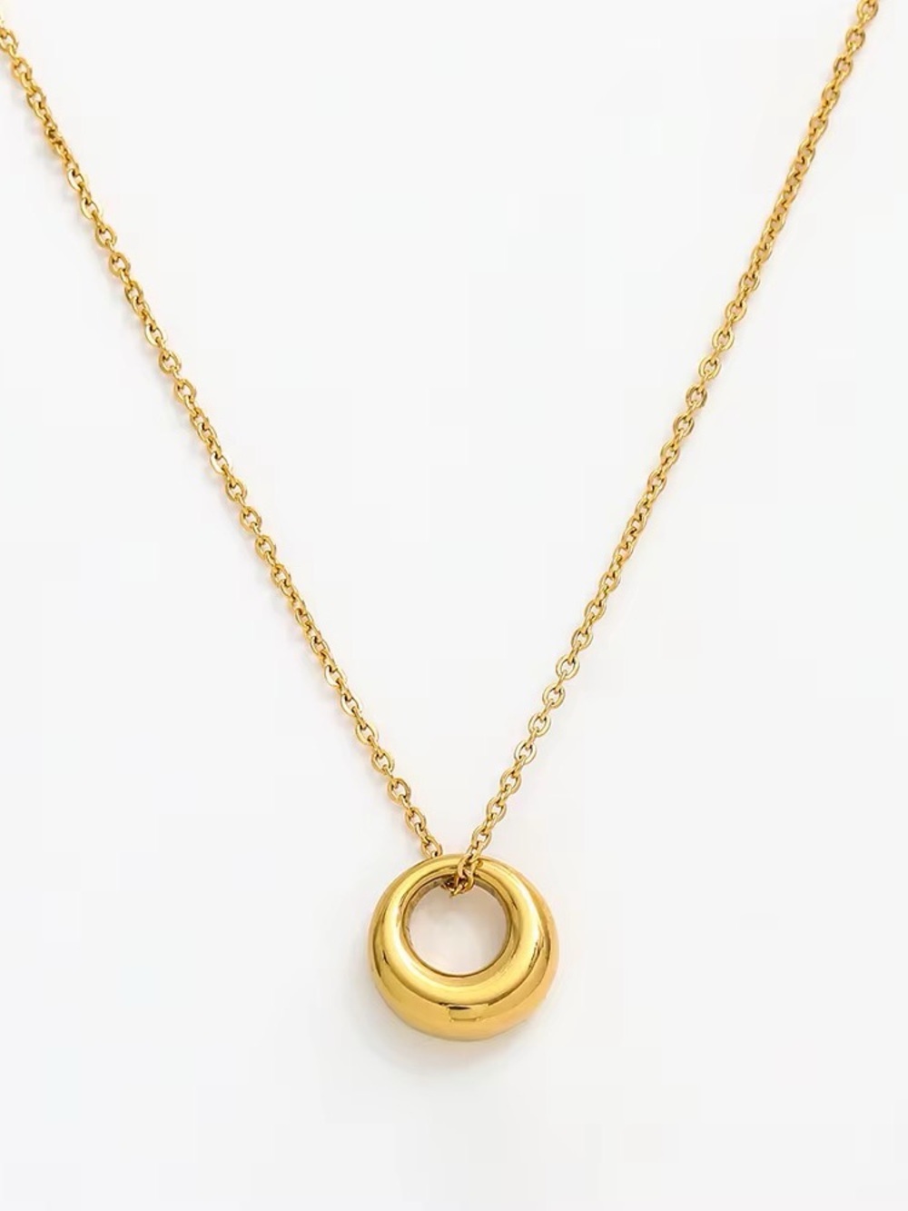 18K Gold Plated Circle Pendant Necklace